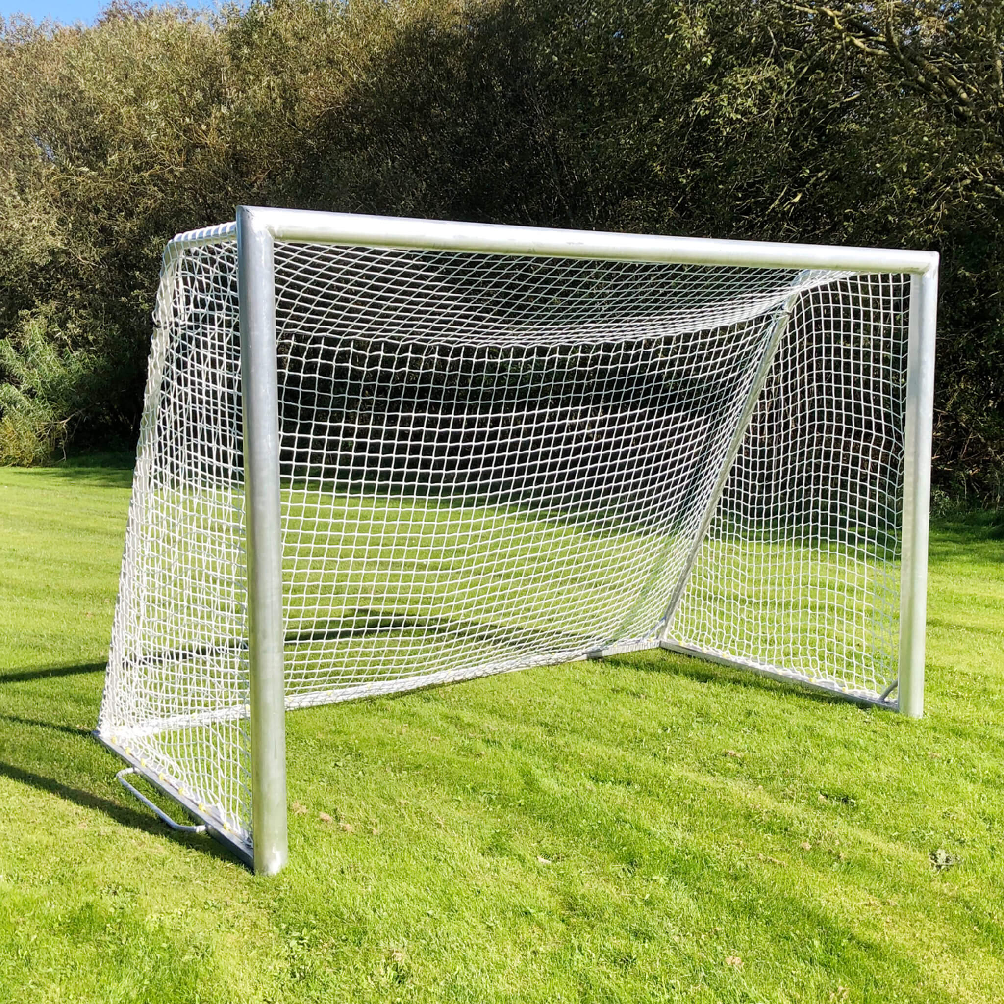 Helsvetsat mini fotbollsmål.