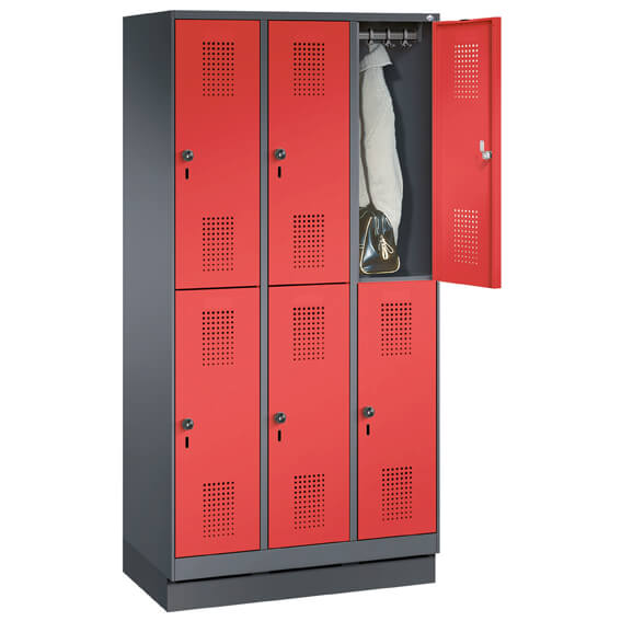 Garderobsskåp Evolo med två  rum i varje rad - 2 pelare/  4 rum