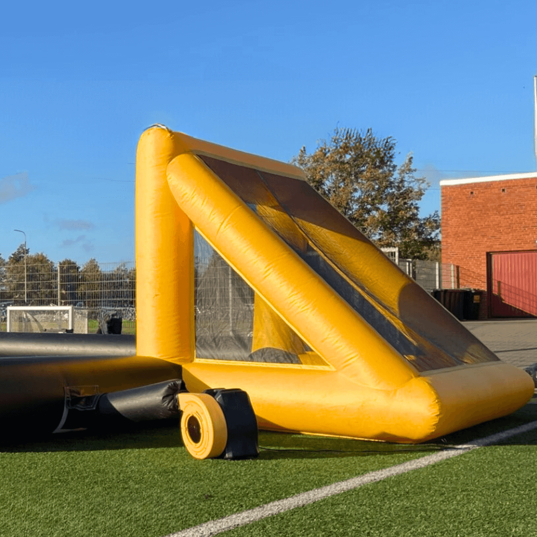 Uppblåsbar fotbollsbana