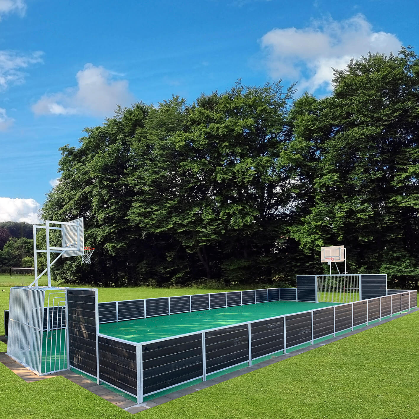 Multibana 9 x 18 m. inkl. konstgräs