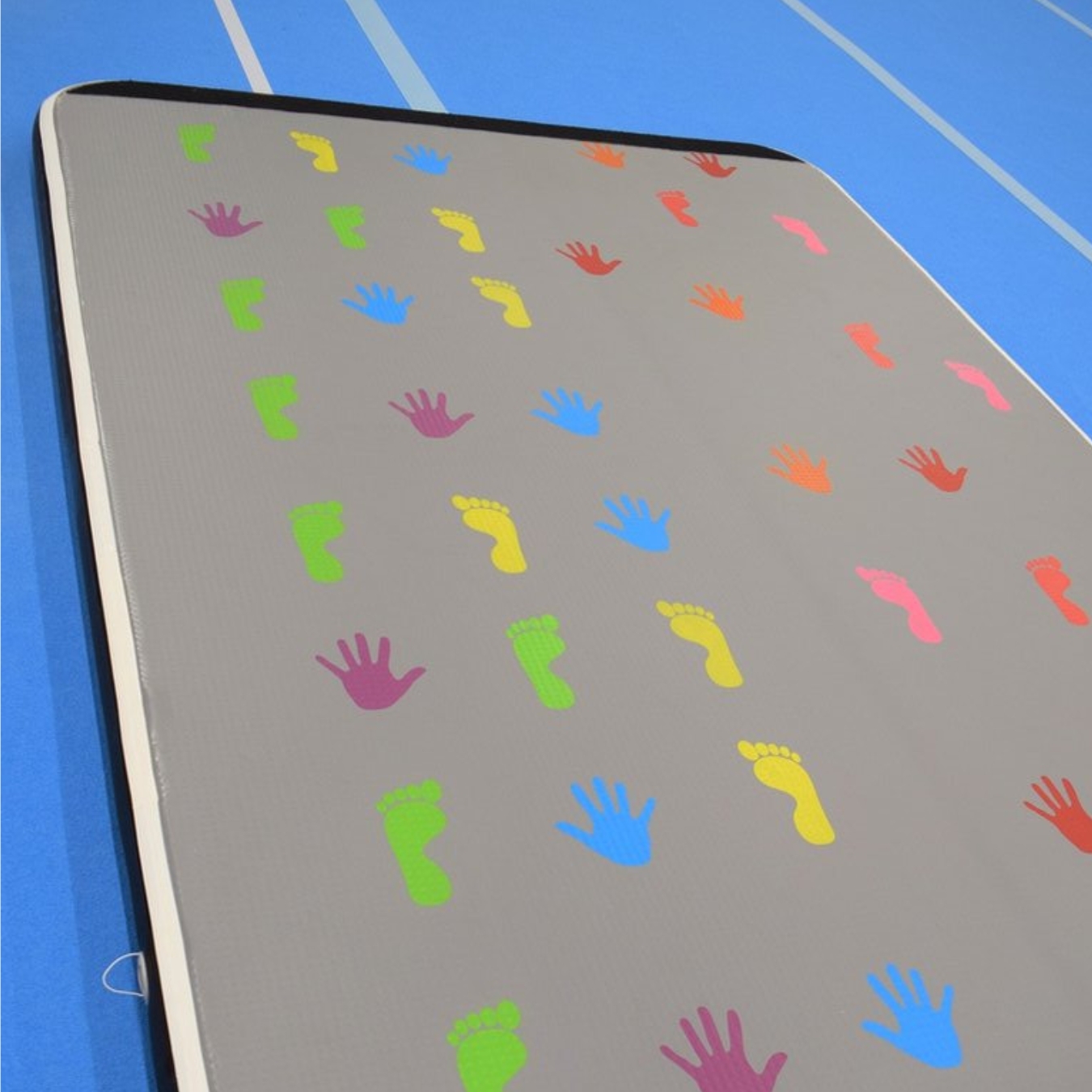 Airtrack med händer och fötter