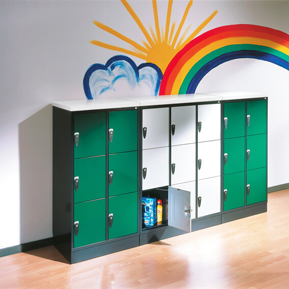 Omklædnings-/garderobeskabe - 2 søjler/6 skabe