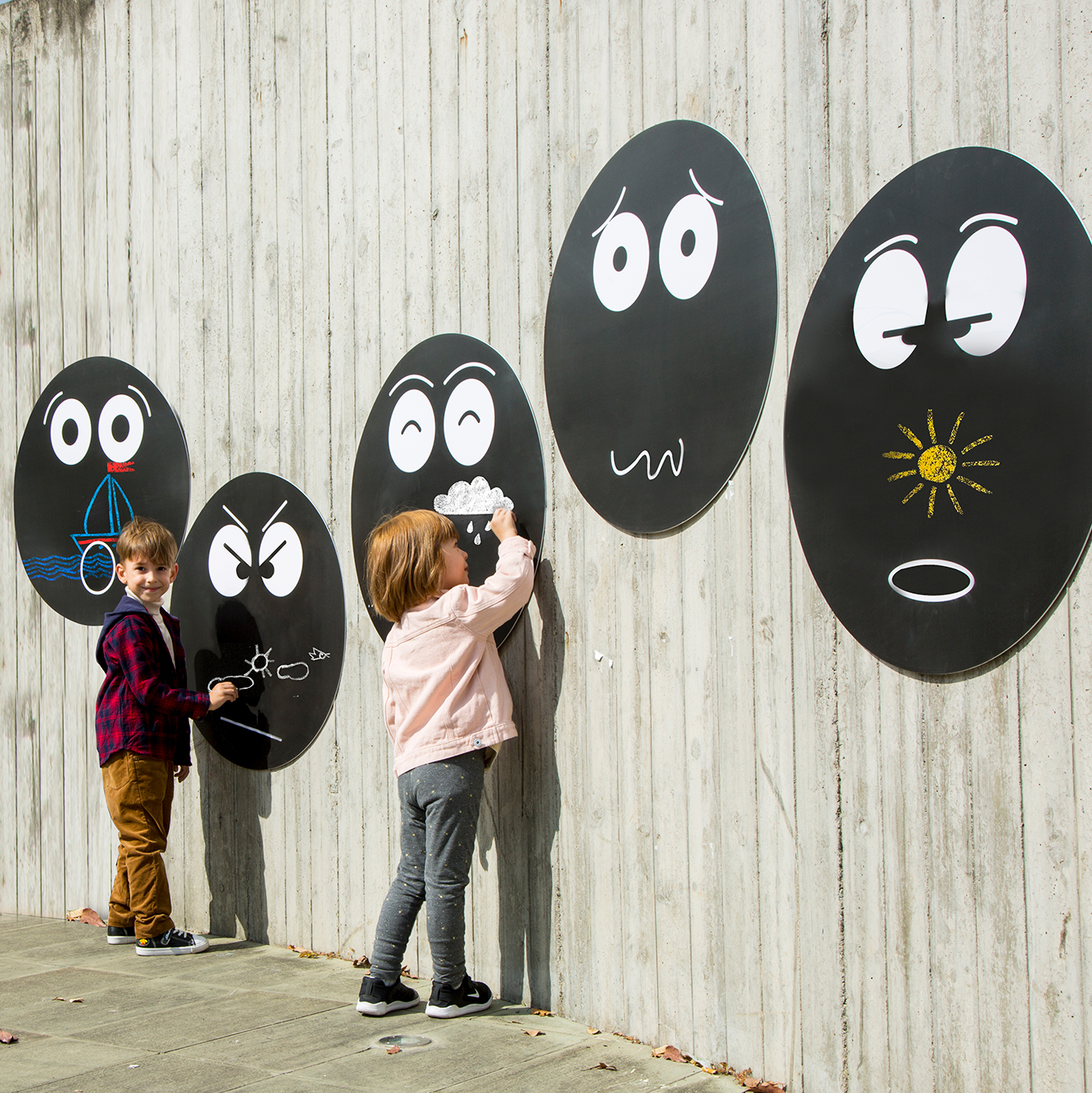 Udendørs kridttavlepakke med 5 humørfigurer
