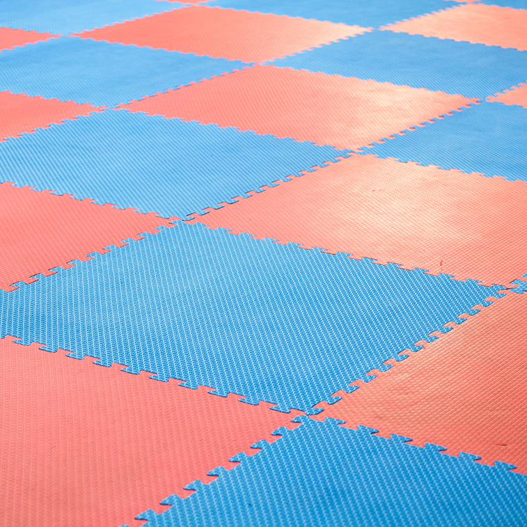 Soft Gulv. 100x100x2 cm.